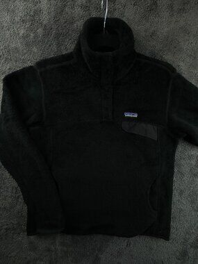 Patagonia Women Jacket Fuzzy Fleece Medium Pullover 1/4 Snap Chest Pocket, Logo